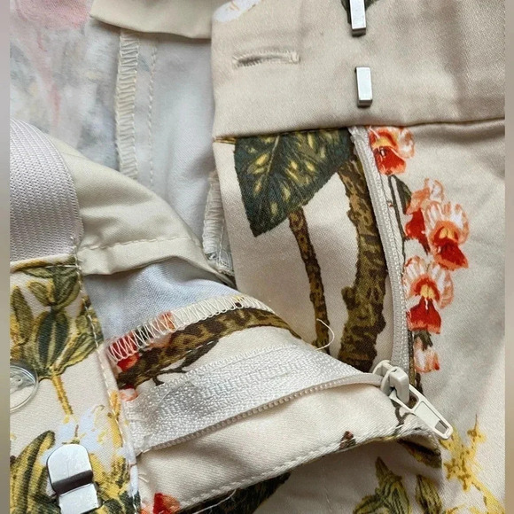 H&M | Cotton Blend Satin Ankle Length Floral Tapered Slacks Size 8 (NWOT) - Picture 7 of 9
